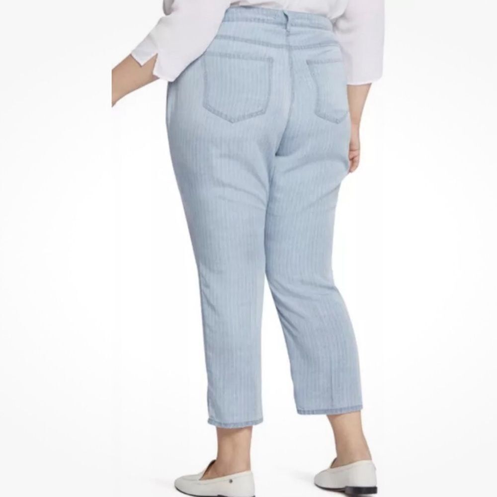 NWT NYDJ Relaxed Fit straight leg high rise jeans Sumstripes - Picture 4 of 12